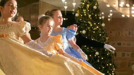 Один день на Рождественском фестивале «Радость»