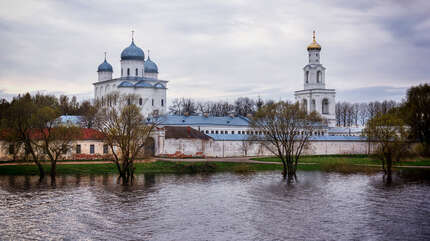 Старейшие монастыри России (часть 1)