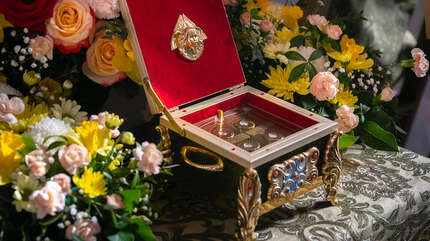 Мощи свв. Петра и Февронии в нашем монастыре