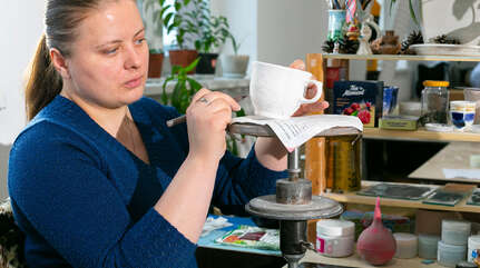 В керамической мастерской