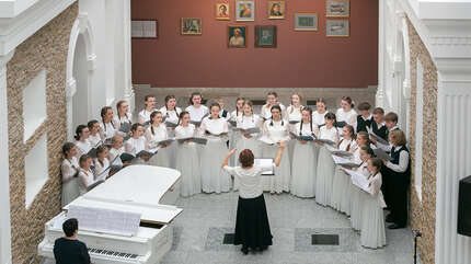 «Хвалите имя Господне!»