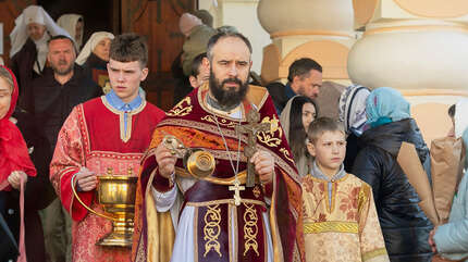 «Пока мы на земле…»