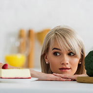 Как избавиться от навязчивых мыслей о еде?