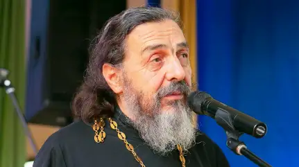 «Господь поднимает нас до святости»