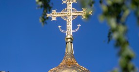 крест на куполе