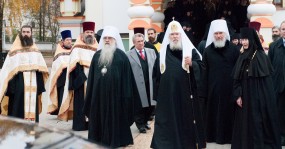 священники, митрополиты, патриарх, игумения