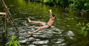 прыжок в воду