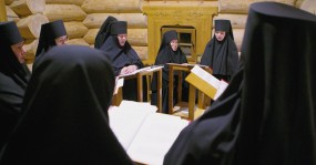 монашеский хор