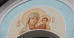 фреска Божией Матери