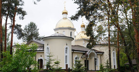 храм в лесу