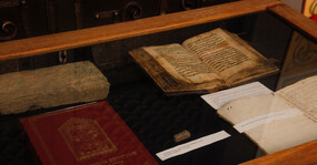 старинные книги