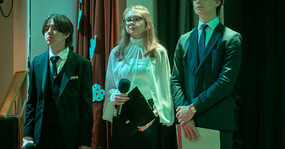 старшеклассники