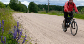 человек на велосипеде