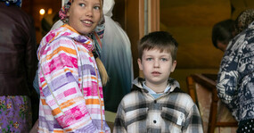 дети в храме