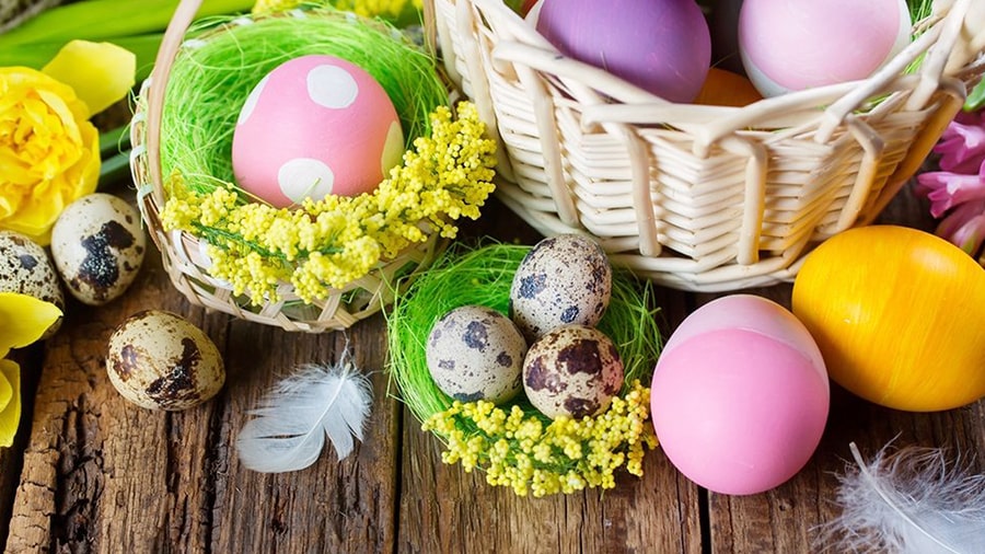 как красить пасхальные яйца в домашних условиях