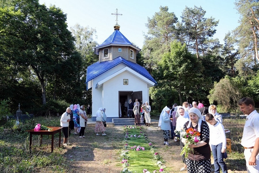 Церковь надо. Деревня ужа Копыльский район день деревни. Увидеть деревню Велешино Минская область. Итка Коческа город Велешин.