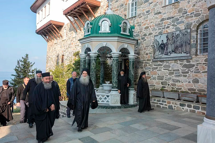 Свято пантелеймонов монастырь