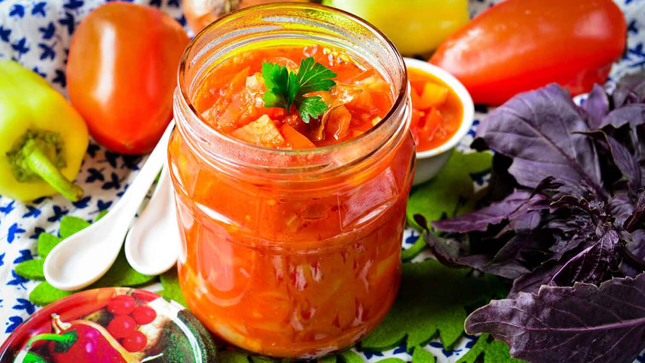 Как приготовить лечо на зиму из перца и томатов, лука и моркови: секреты и рецепты