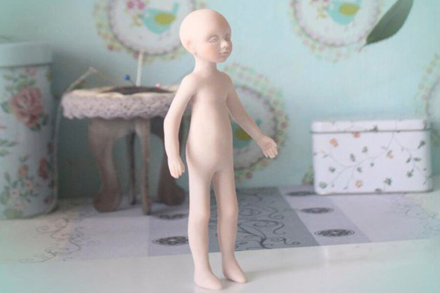 Как собрать фарфоровую куколку с текстильным телом: Мастер-Классы в журнале Ярмарки Мастеров