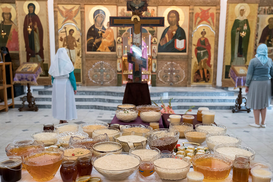 медовый спас храм 