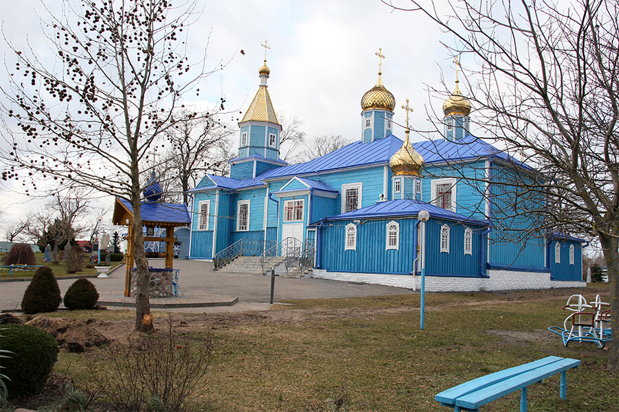 храм в голубых тонах