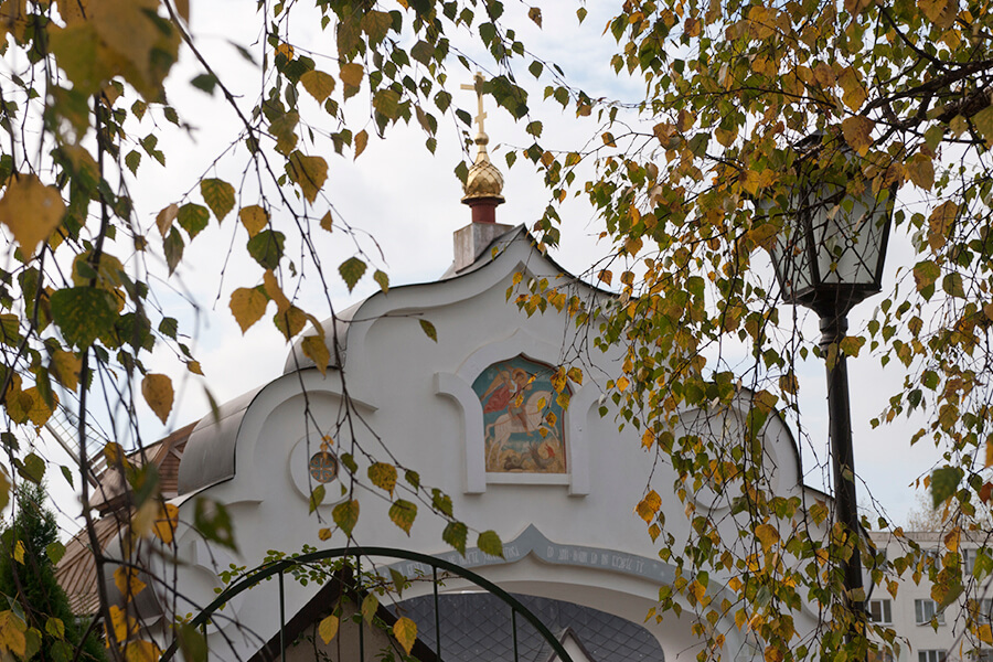 вход в монастырь