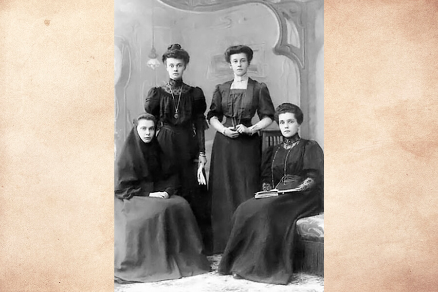 Четыре дочери священномученика Серафима 