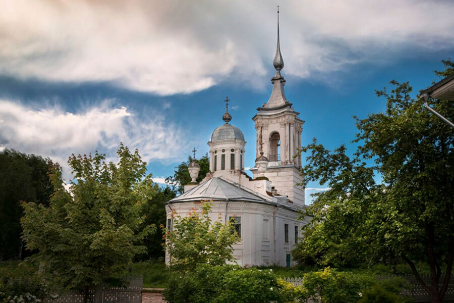 Храм прп Варлаама Хутынского в Вологде 