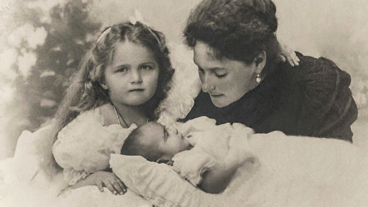  императрица Александра Федоровна с детьми