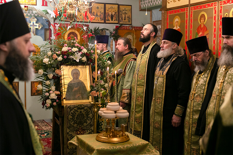 священники свято-елисаветинского монастыря