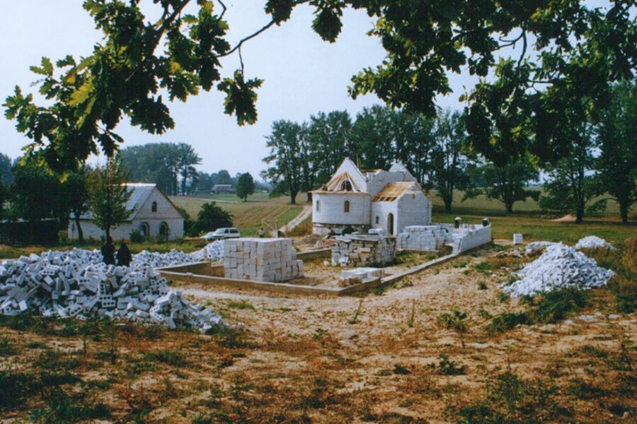 начало строительства монастыря