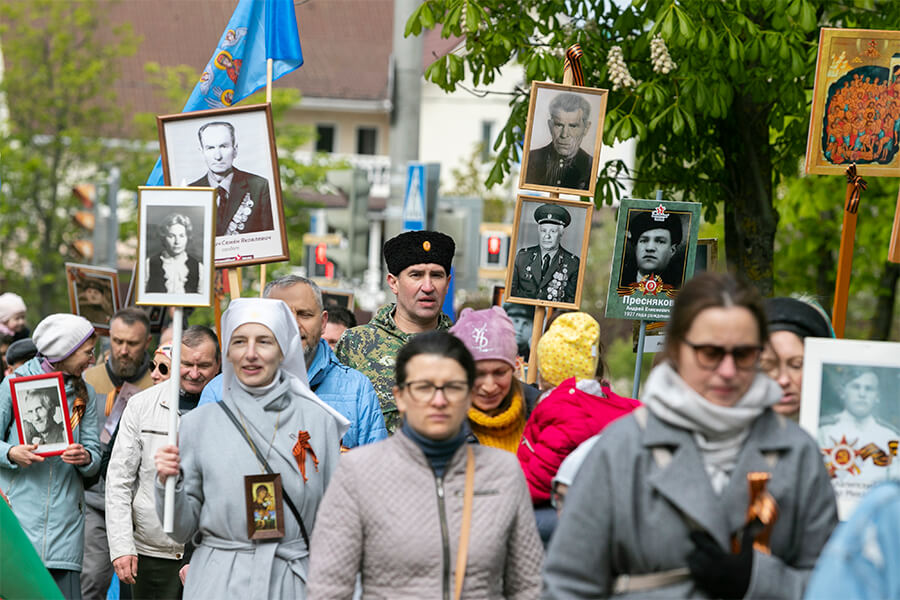 шествие бессмертного полка