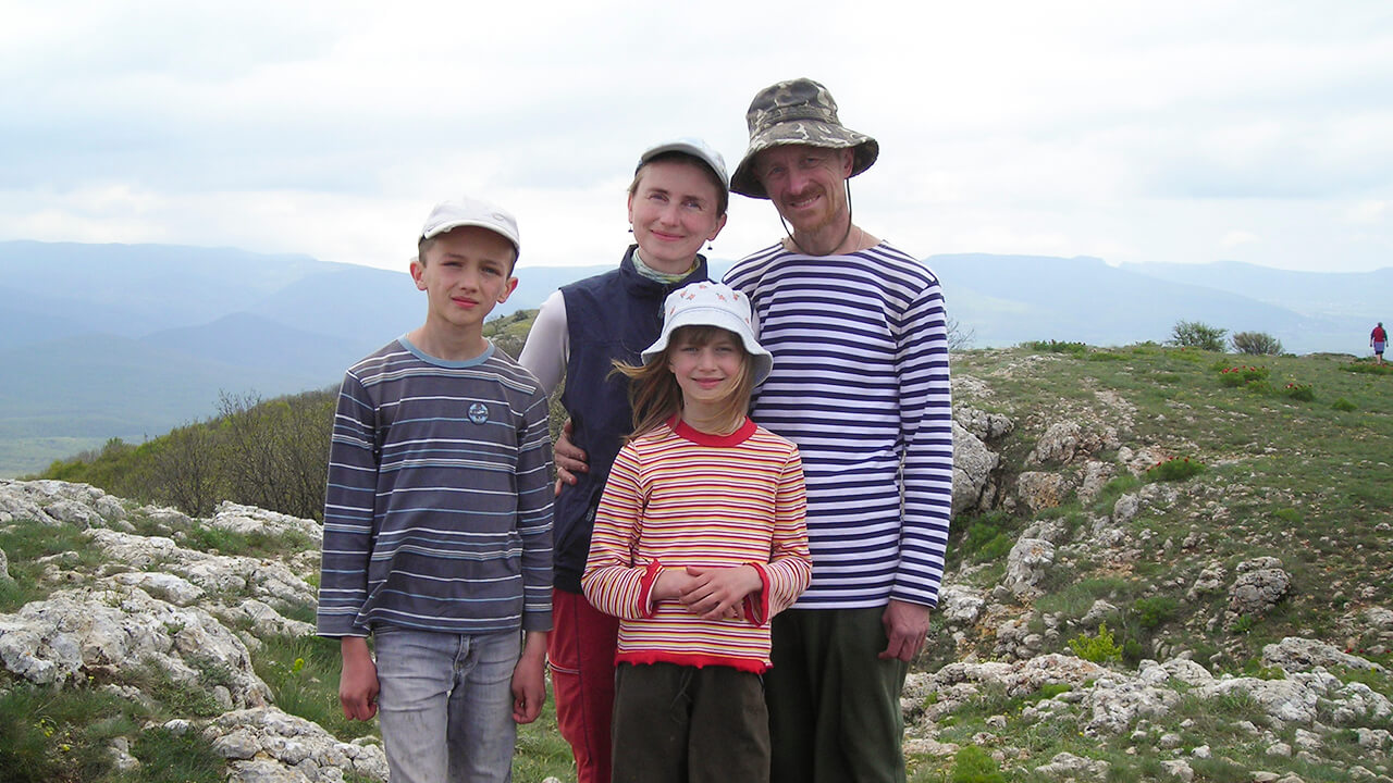 турист и альпинист Владимир Пасанен с семьей