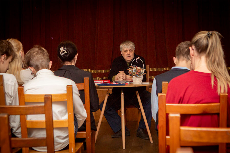 встреча писателя с детьми