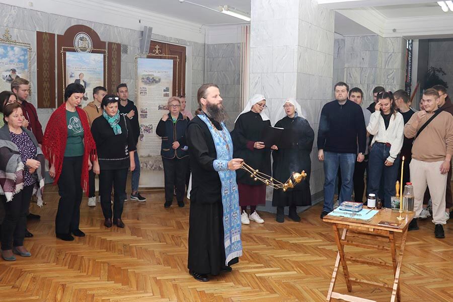 молебен в университете