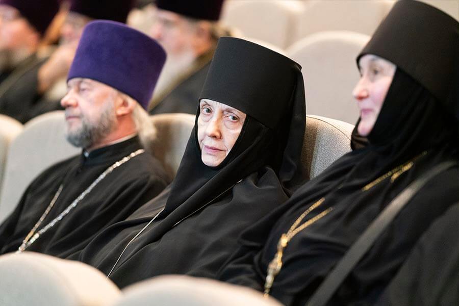 игуменьи монастырей