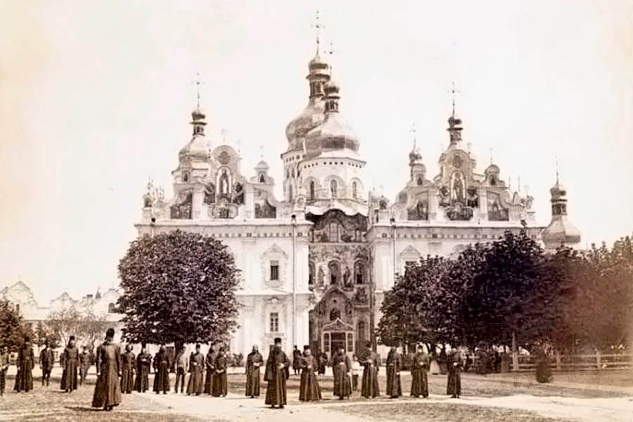  Успенский собор 