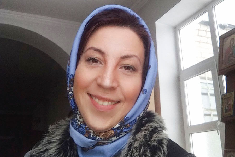 веселая девушка