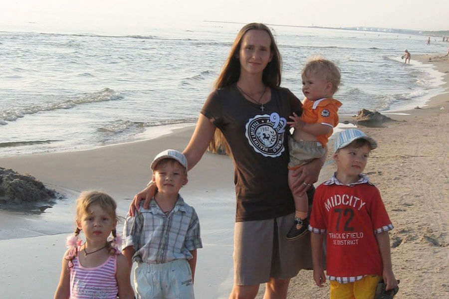 мама с детьми