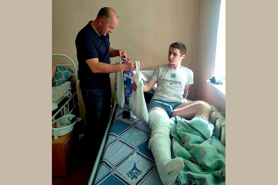 помощь детям в больнице
