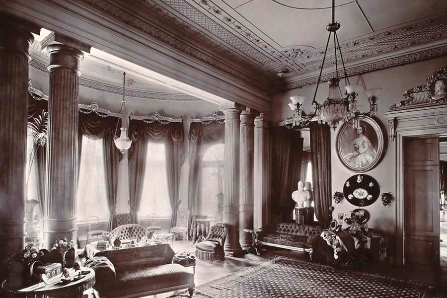 Мраморная комната