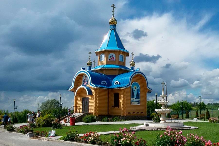 деревянная церковь