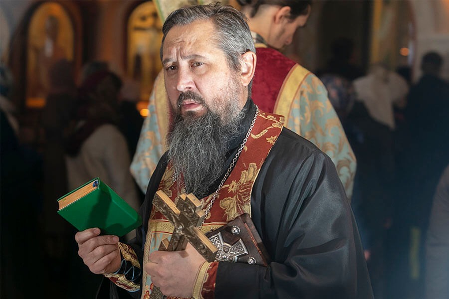 священник свято-елисаветинского монастыря 