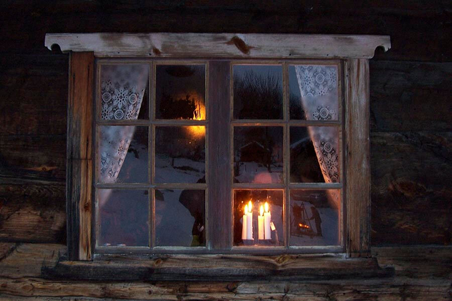 свет в окошке