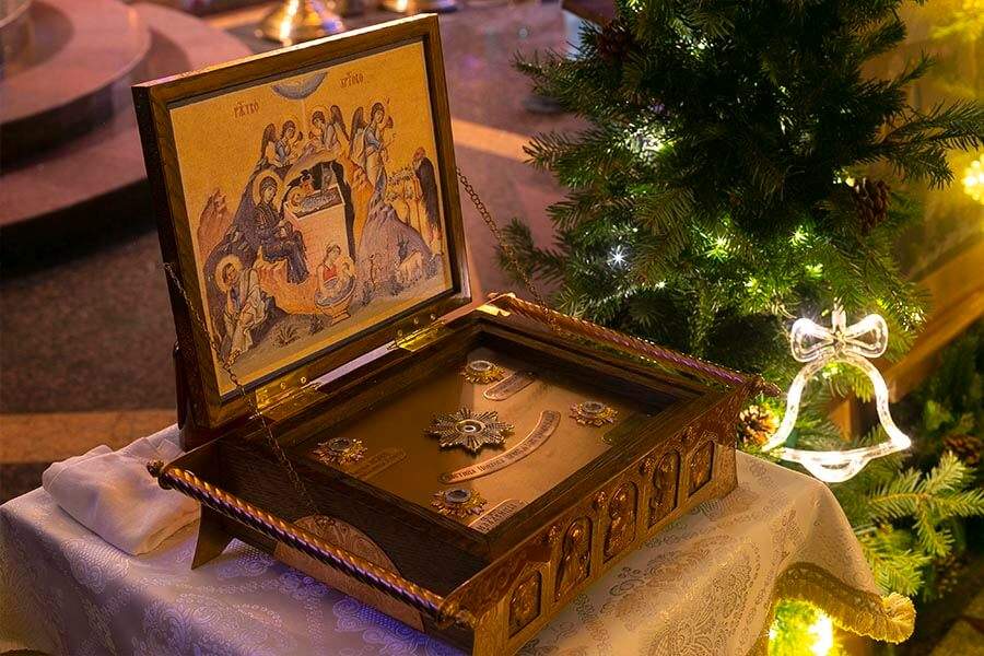 ковчег со святынями