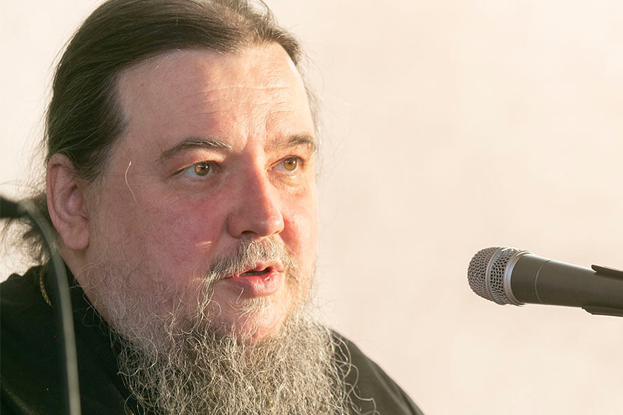 интервью со священником