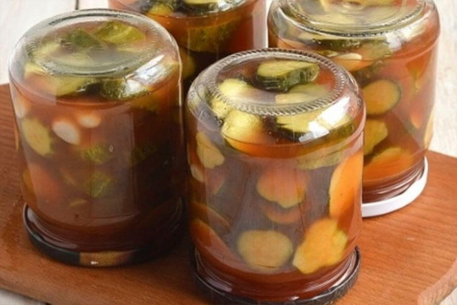 Огурцы резаные в кетчупе