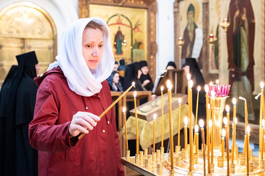 молитва в храме