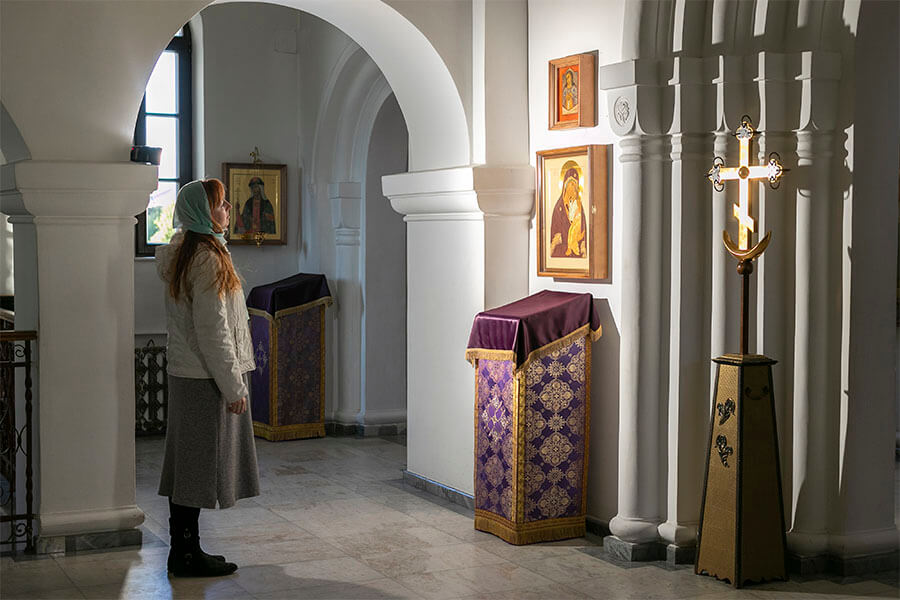 икона в храме 