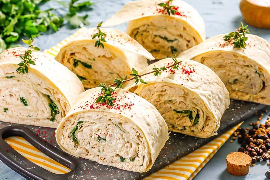 Ролл из лаваша с курицей рецепт